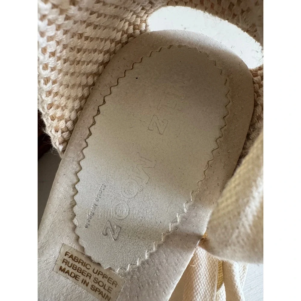 Miz Mooz floral embroidered espadrilles size 38 (7.5-8)‎